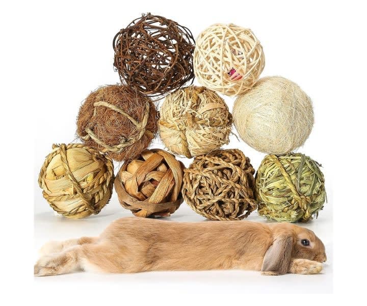 Small Animals Play Balls, Chew Grass Balls & Rolling Chew Toys product review