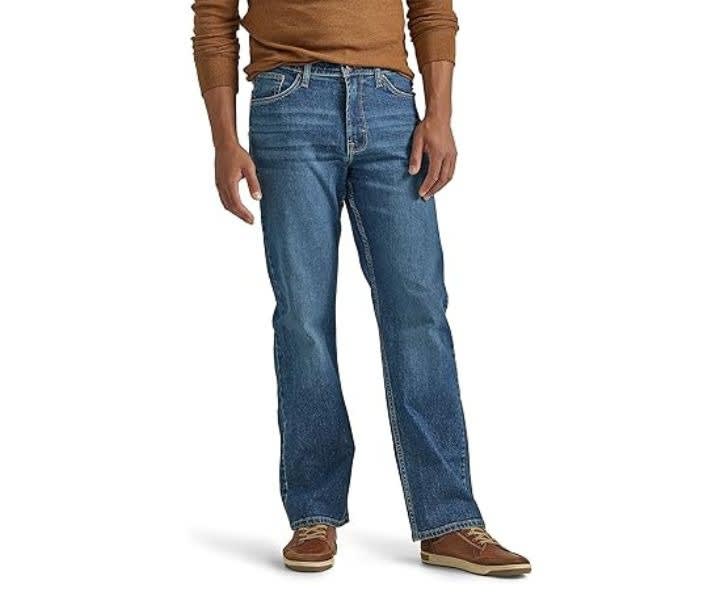Wrangler Men's Relaxed Fit Boot Cut Jean product review